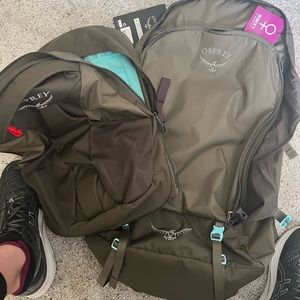 OSPREY Women’s Fairview 55L